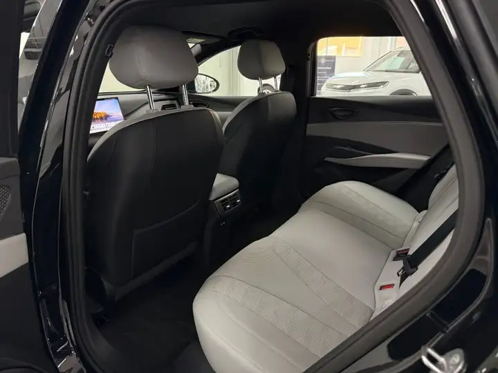 BYD Seal 2026, foto 14