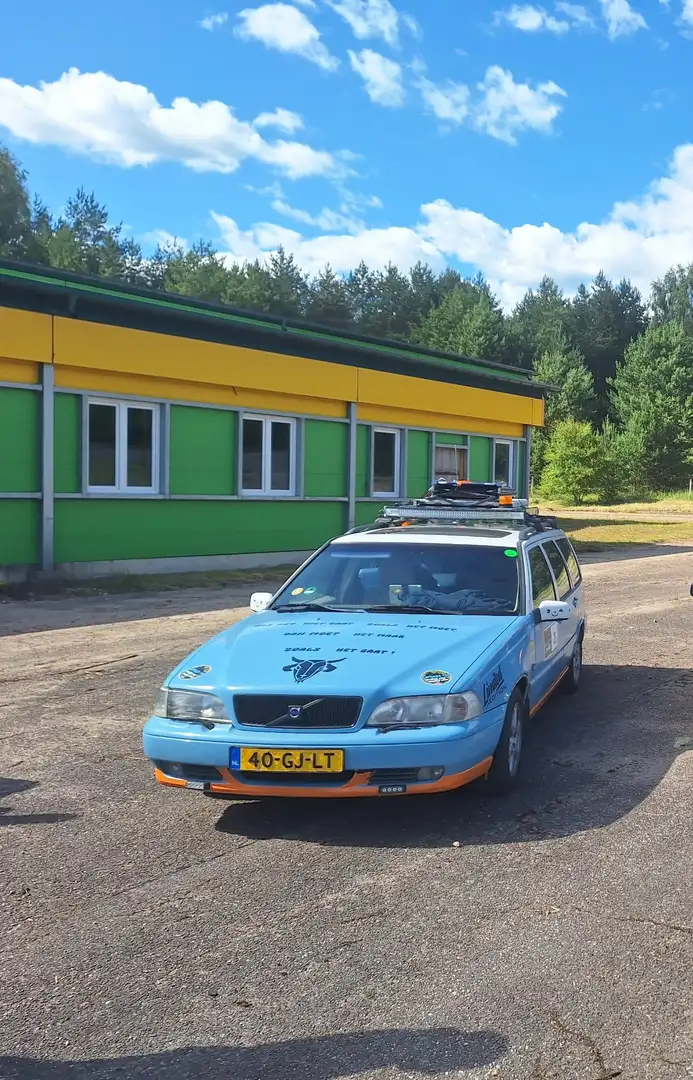 Volvo V70 2.5-20V Blauw - 1