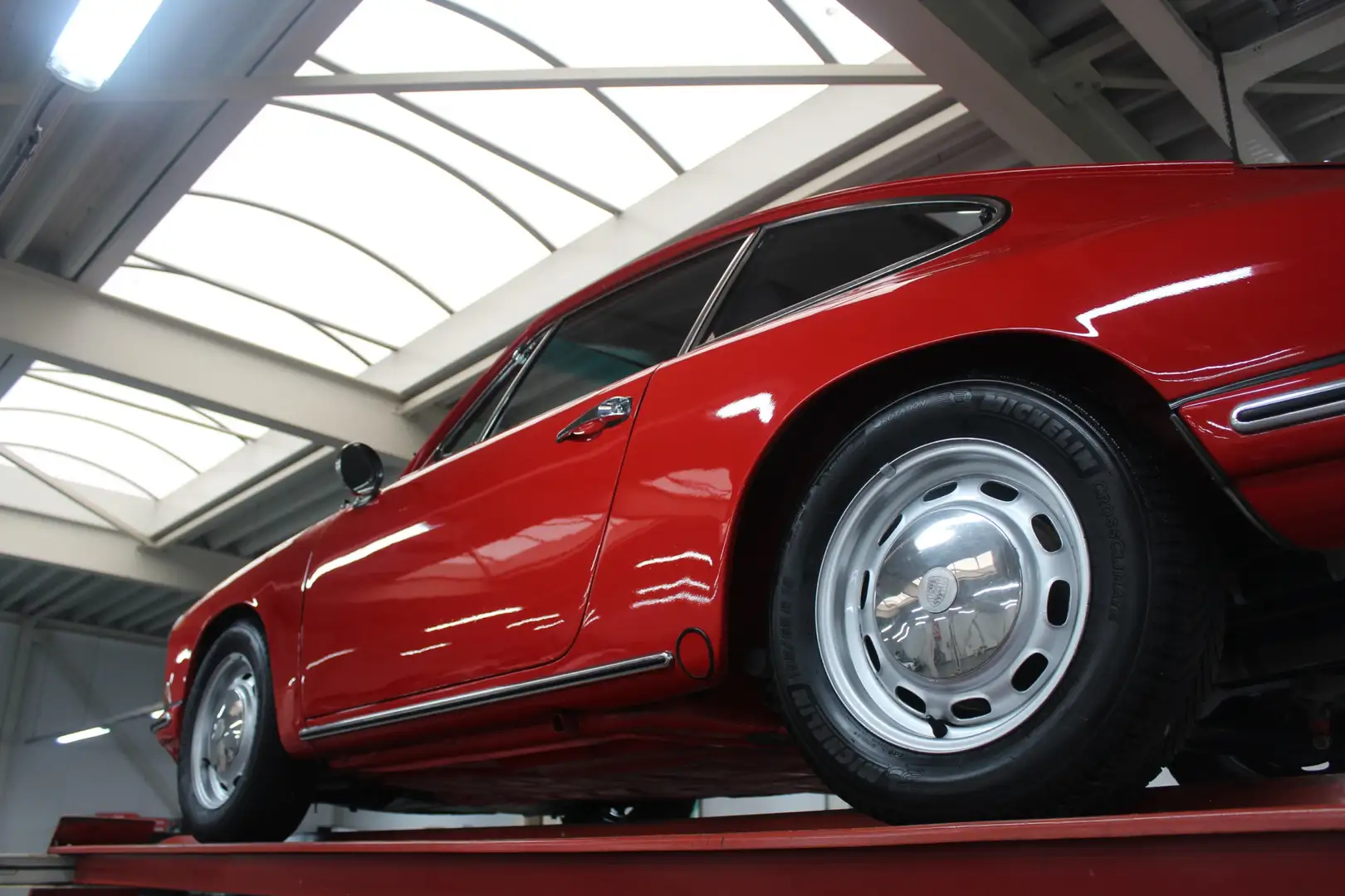 Porsche 912 Coupe SWB "5-speed" Older well-executed restoratio Rood - 2