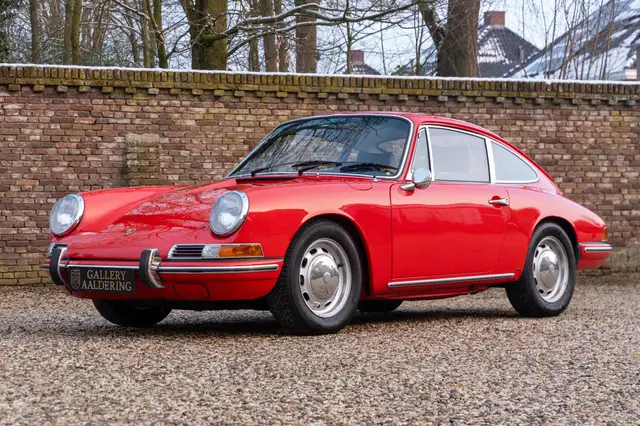 Porsche 912 Coupe SWB "5-speed" Older well-executed restoratio