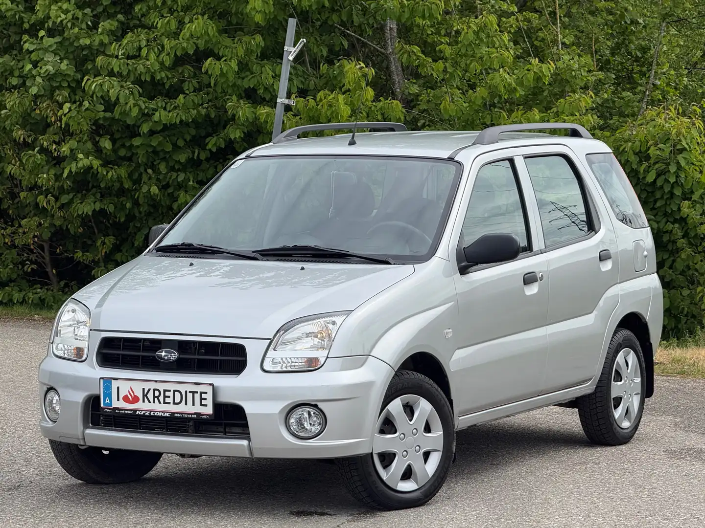 Subaru Justy AWD Allrad - Klima - Wenig Kilometer - Erstbesitz Silber - 1