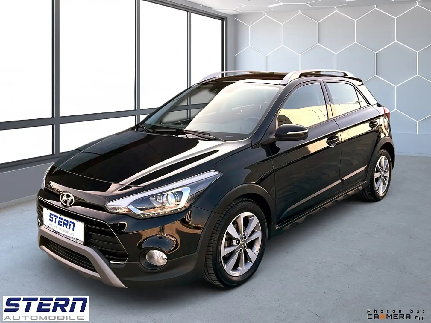 Hyundai i20 Active 1,4 Premium Aut. Schwarz - 1