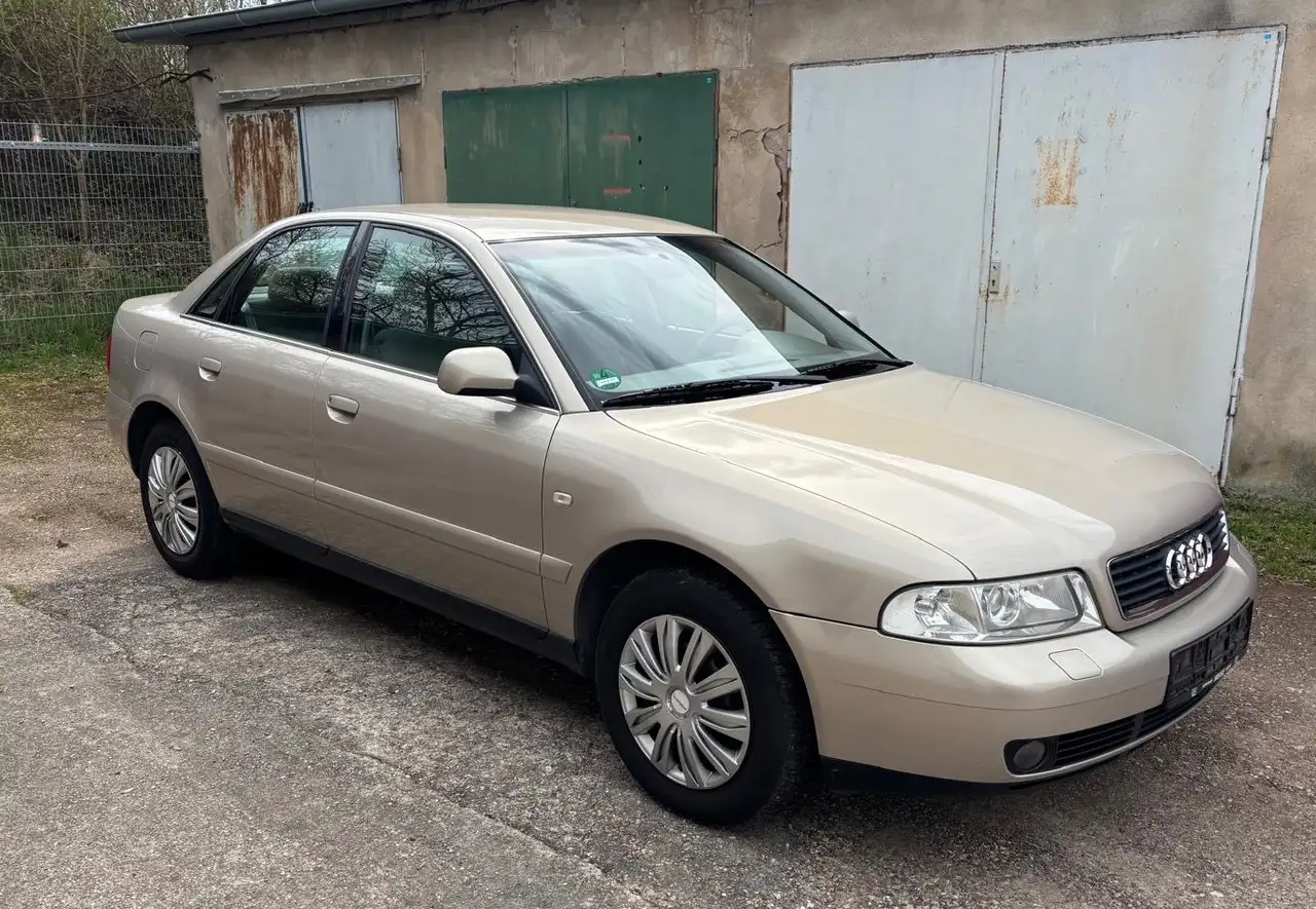 Audi A4 1.6, foto 3