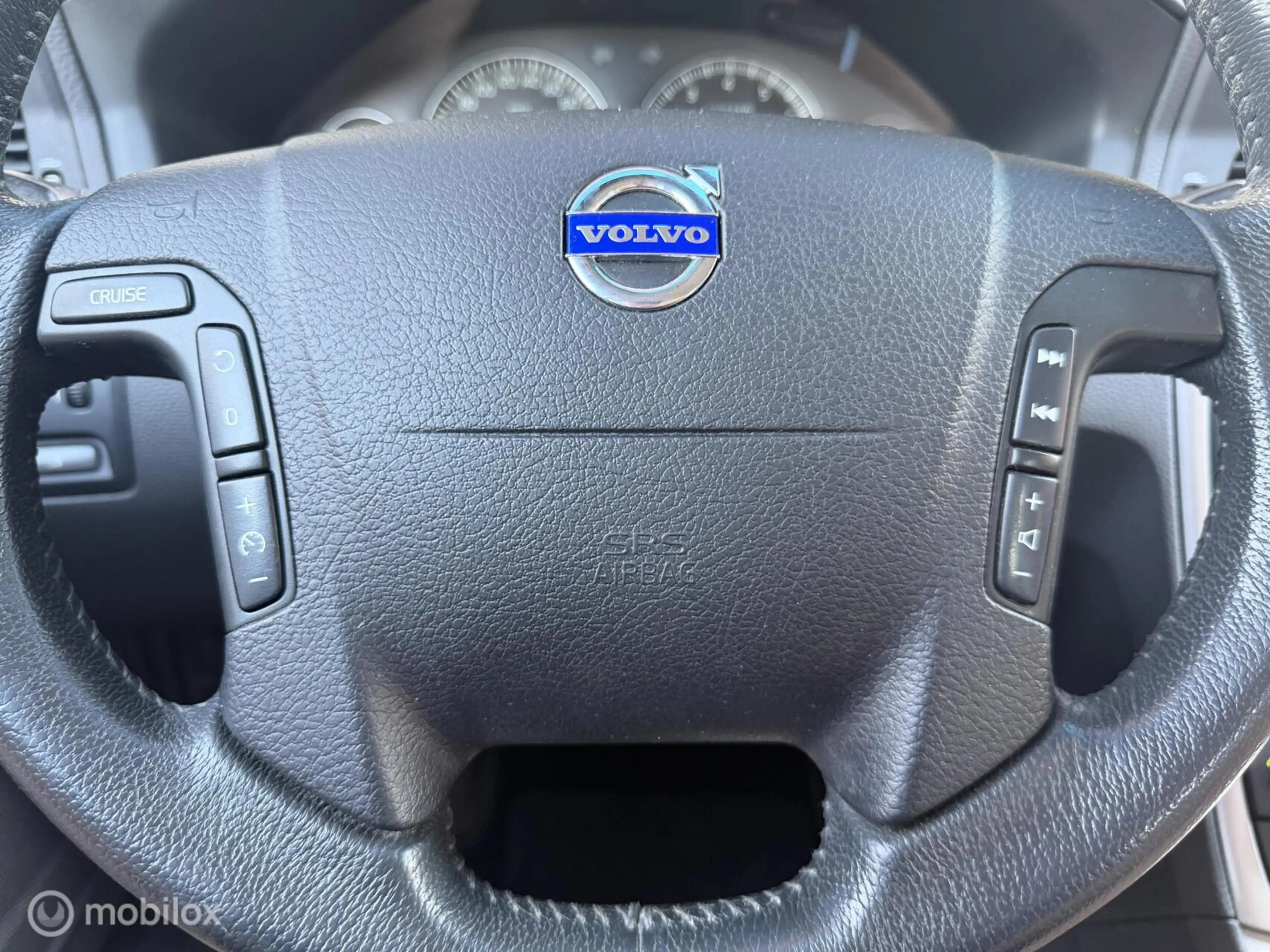 Volvo XC70 2.5 T Kinetic AUTOMAAT / LEER — photo 9