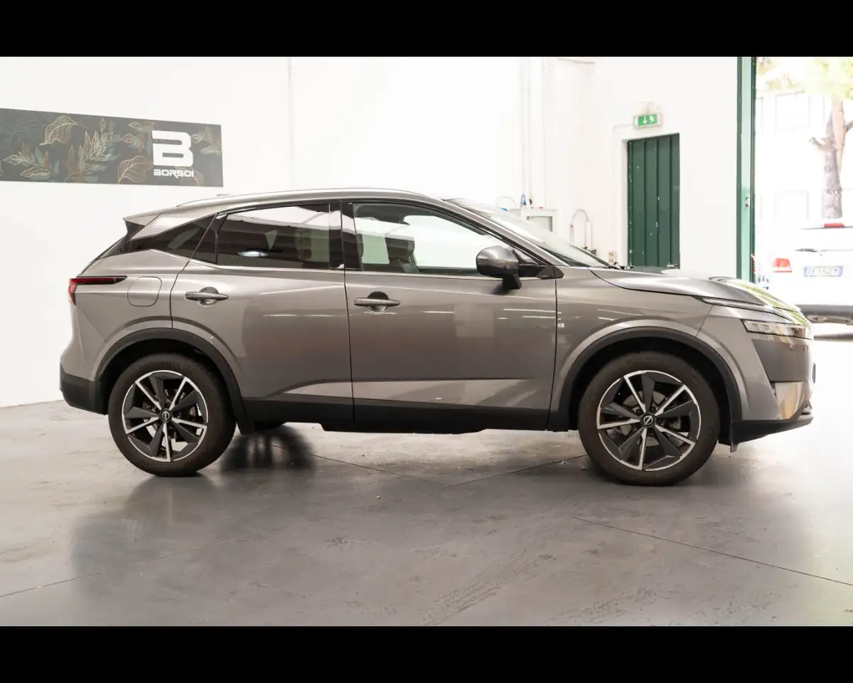 Nissan Qashqai 1.3 Mild Hybrid Tekna 6
