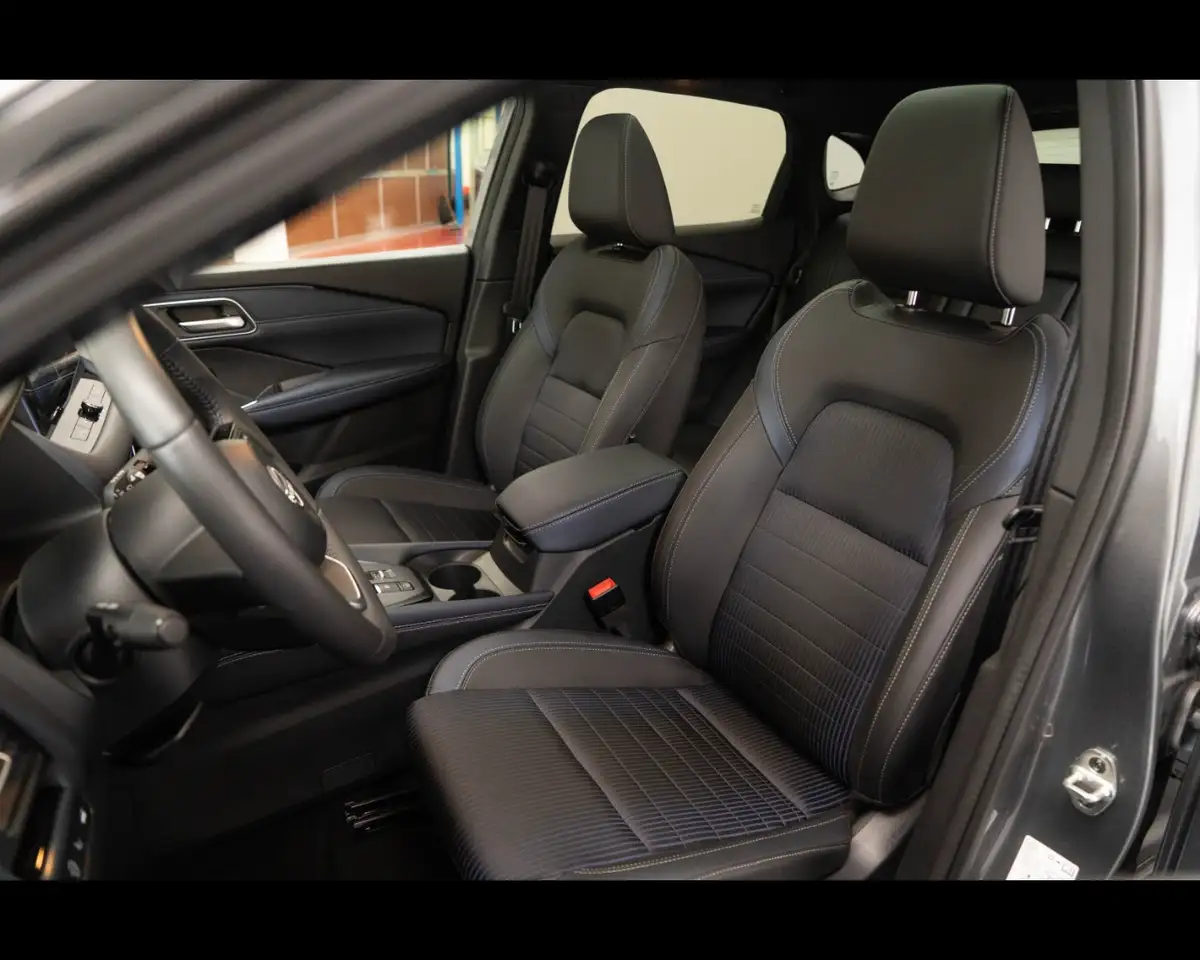 Nissan Qashqai 1.3 Mild Hybrid Tekna 12