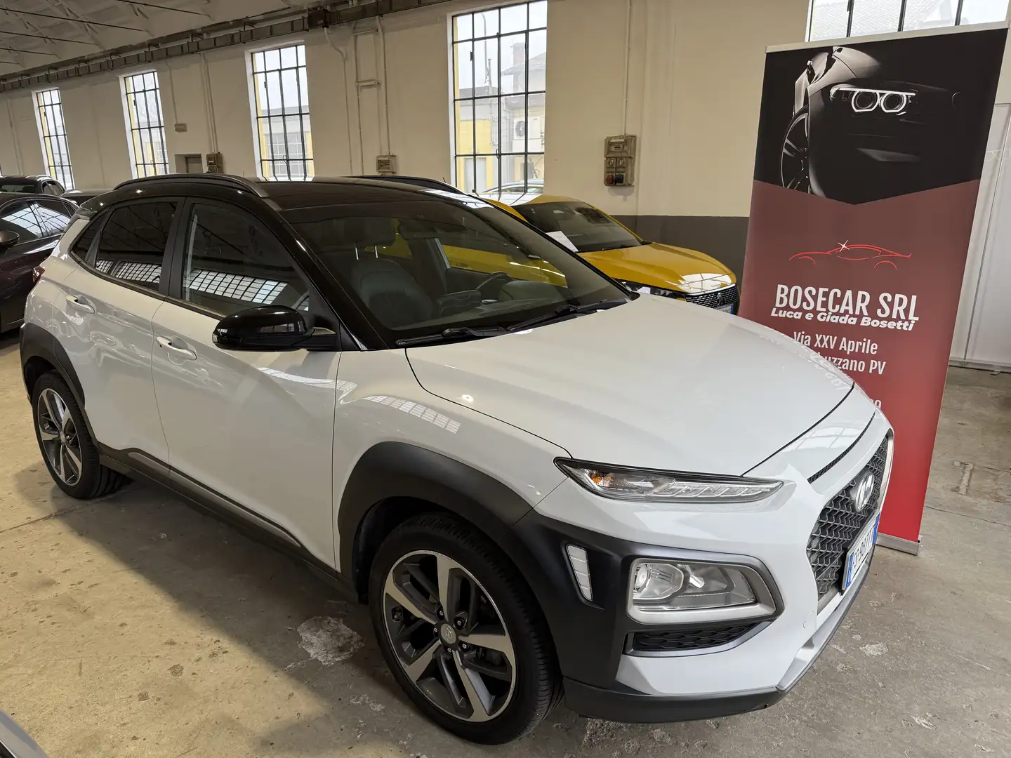 Hyundai KONA 1.0 t-gdi Xpossible Techno Pack 2wd 120cv Bianco - 1