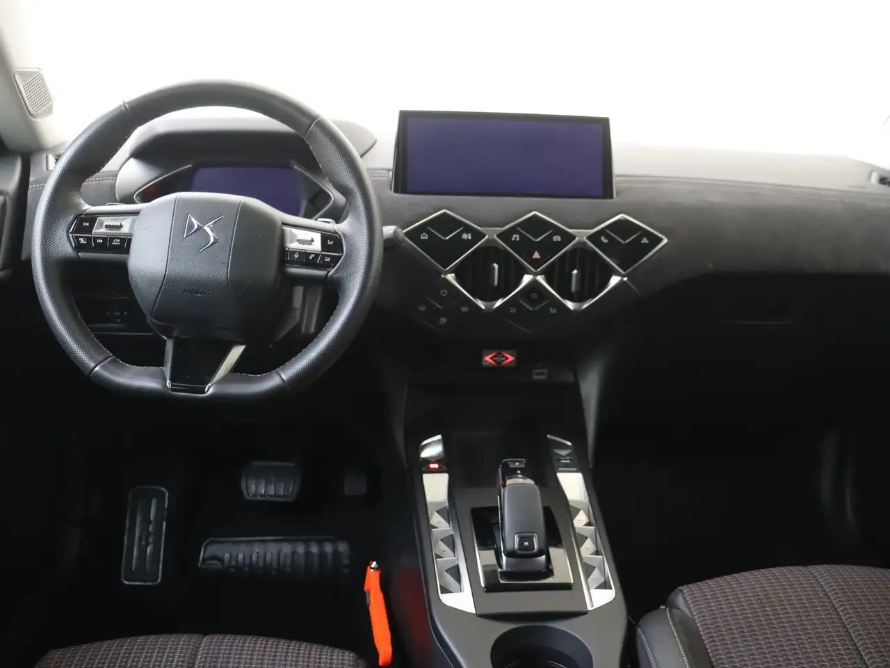 DS Automobiles DS 3 2024