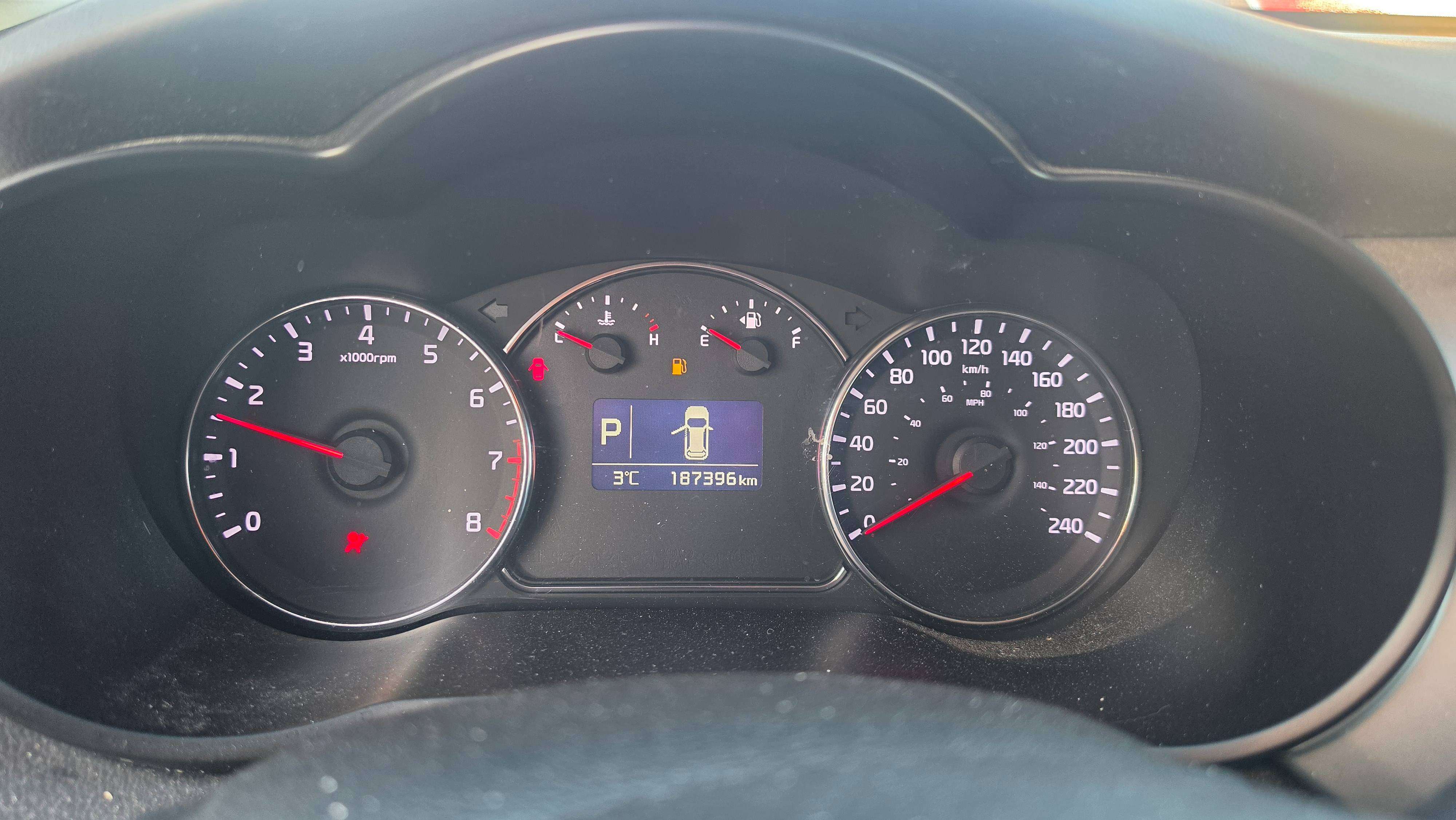 2015 Kia Rondo