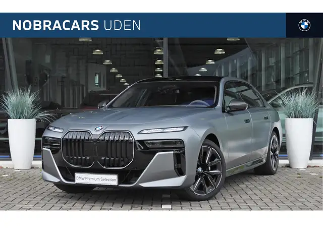 BMW 740