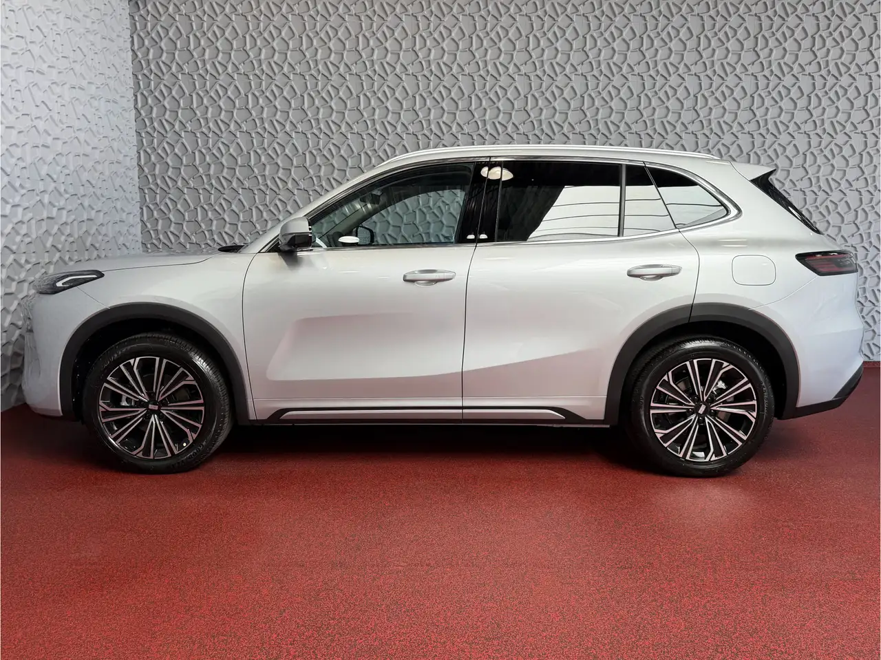 Geely Starray EM-i 2026