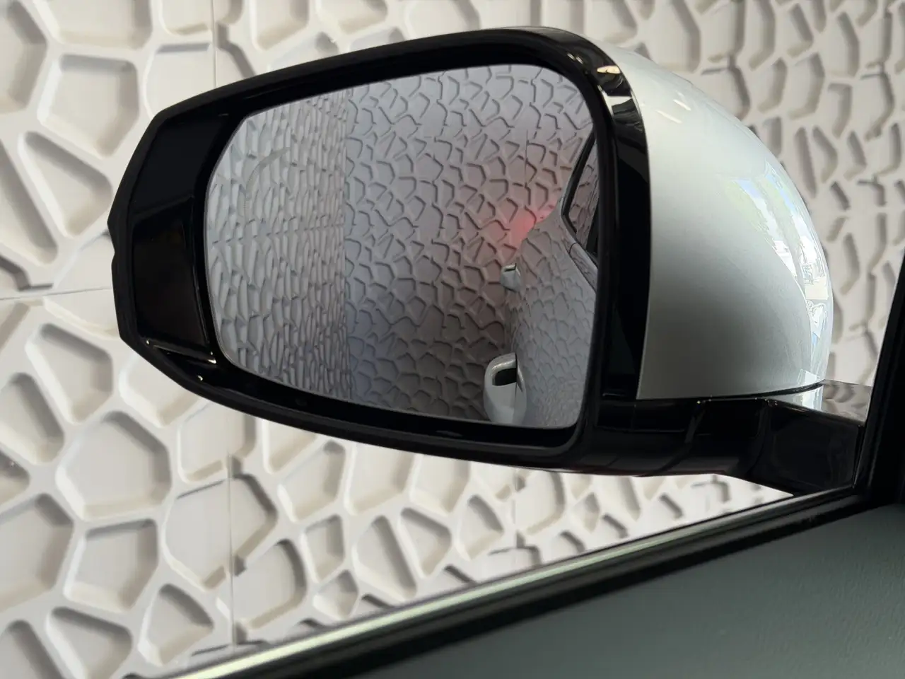 Geely Starray EM-i 2026 — фото 20