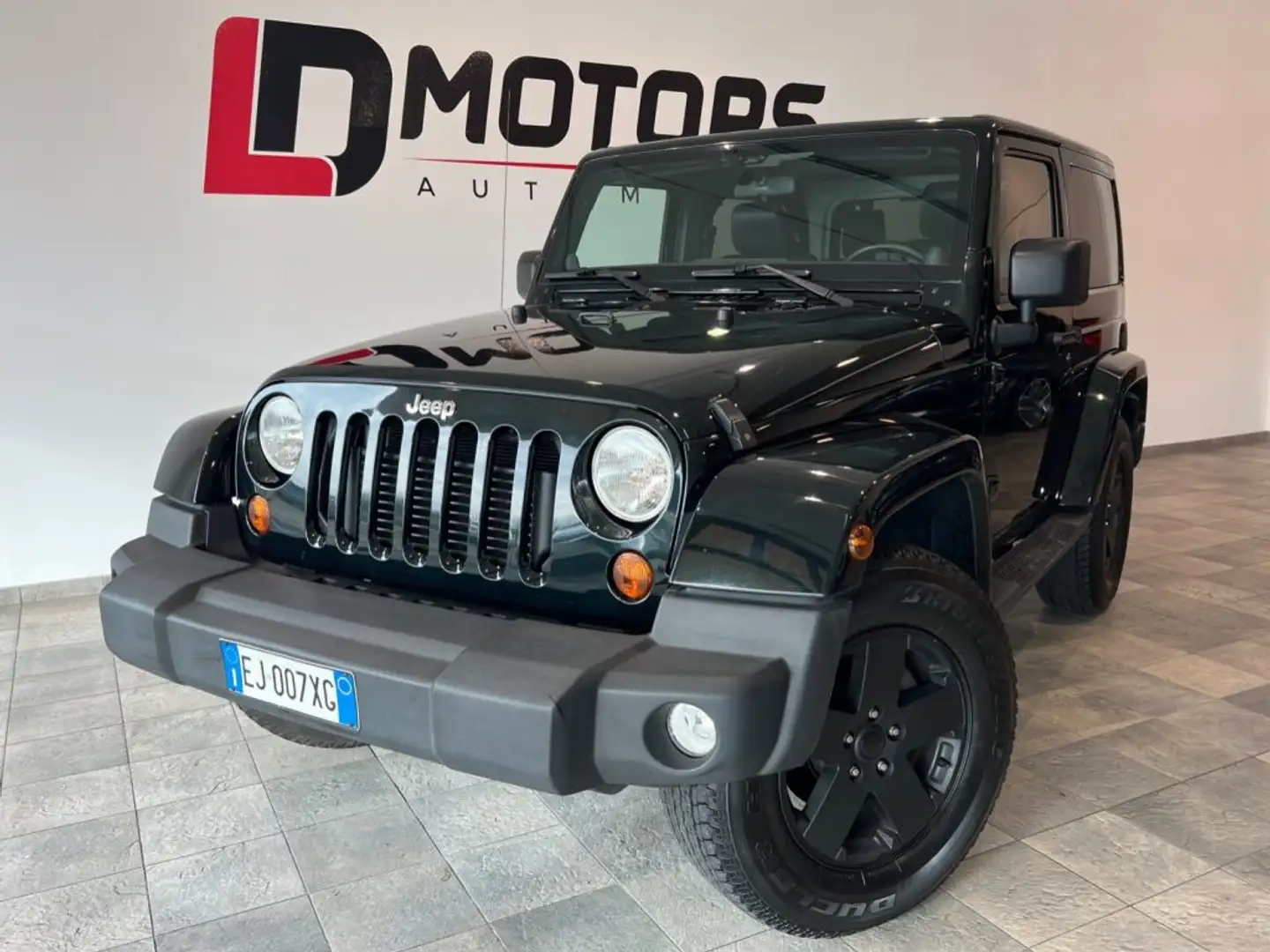 Jeep Wrangler 2.8 CRD DPF Sahara Auto Verde - 2