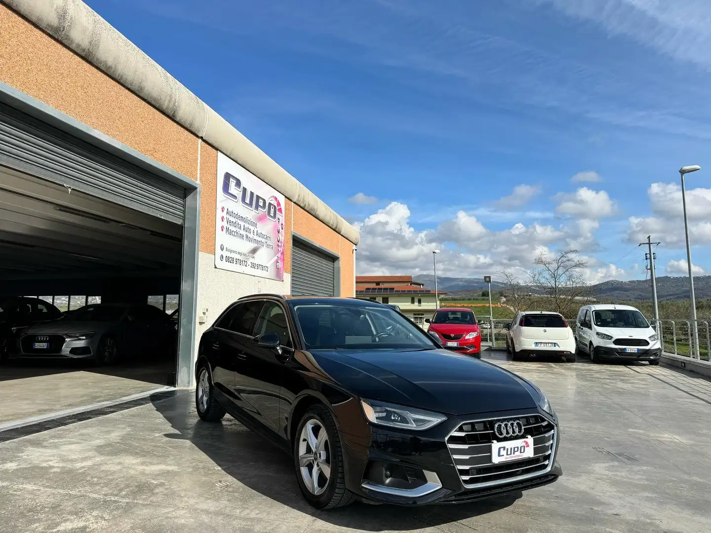 Audi A4 Avant 35 2.0 tdi mhev Business Advanced 163cv s-tr Zwart - 1