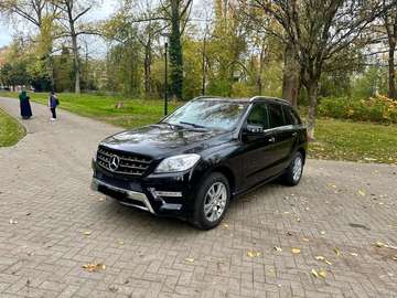 ML 350 BlueTEC 4 Matic ** Designo**