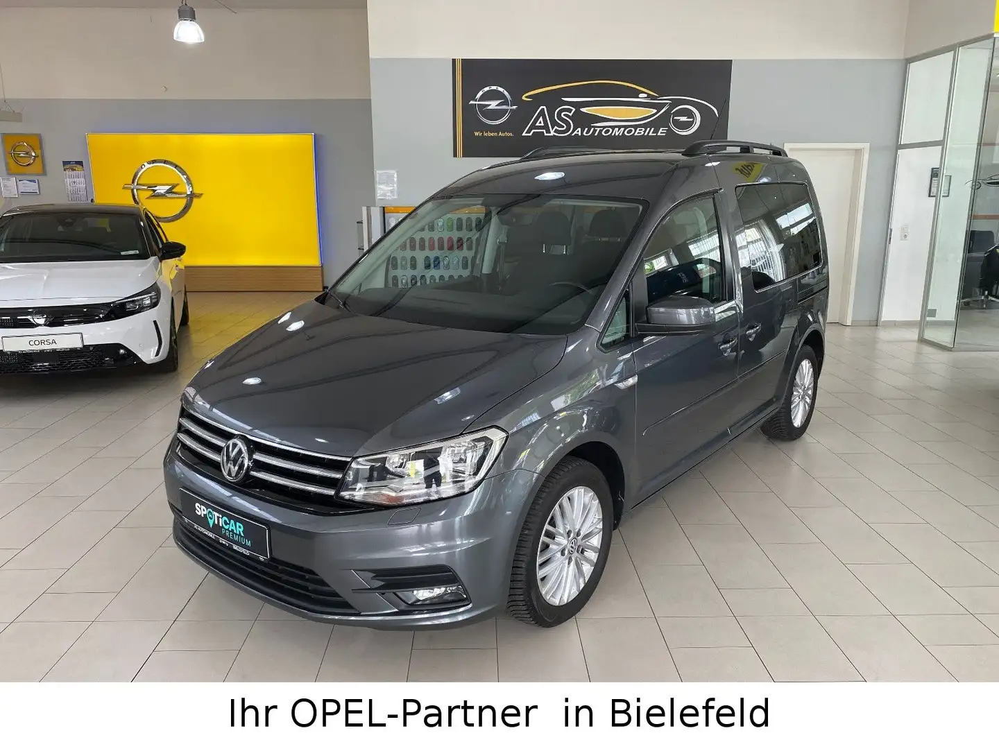 Volkswagen Caddy PKW Comfortline BMT AUTOM/NAVI/AHK/SHZ/PDC Grau - 1