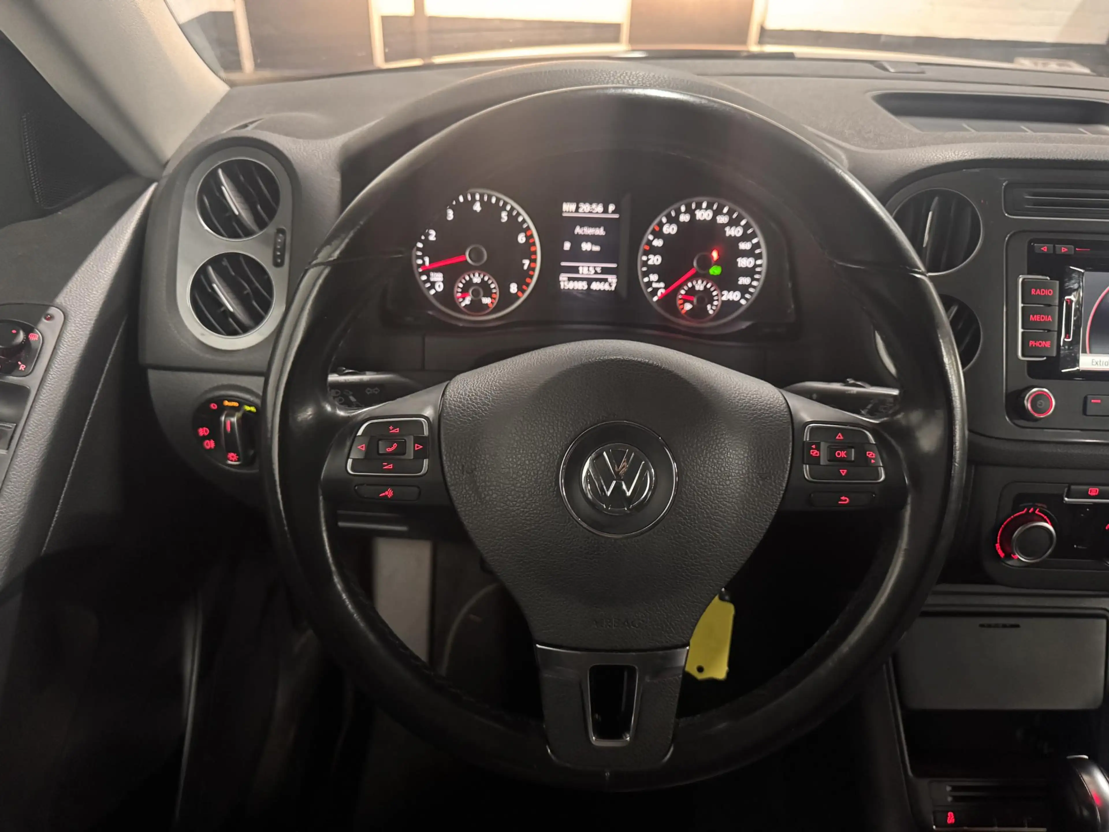 Volkswagen Tiguan 2.0 TSI Track&Field 4Motion — photo 15