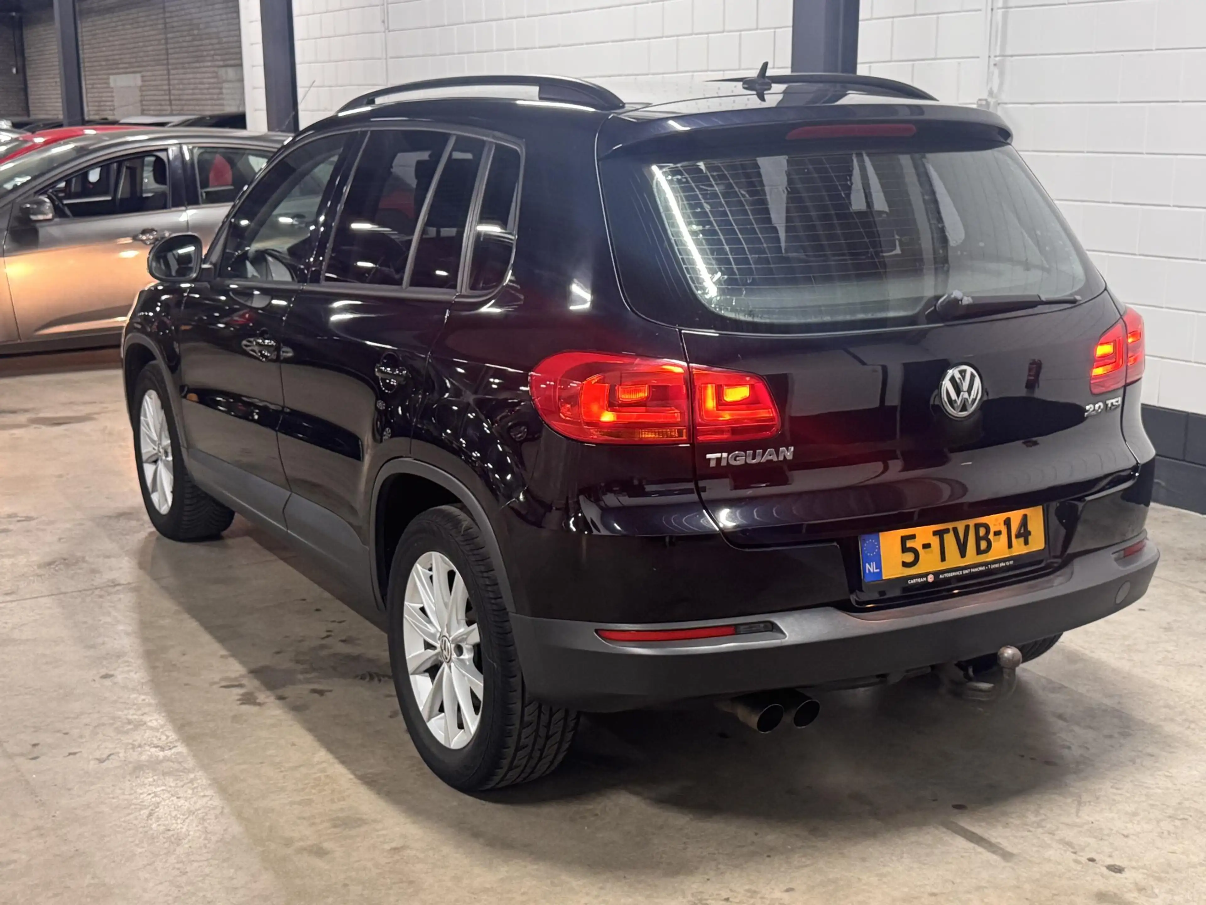 Volkswagen Tiguan 2.0 TSI Track&Field 4Motion — photo 8