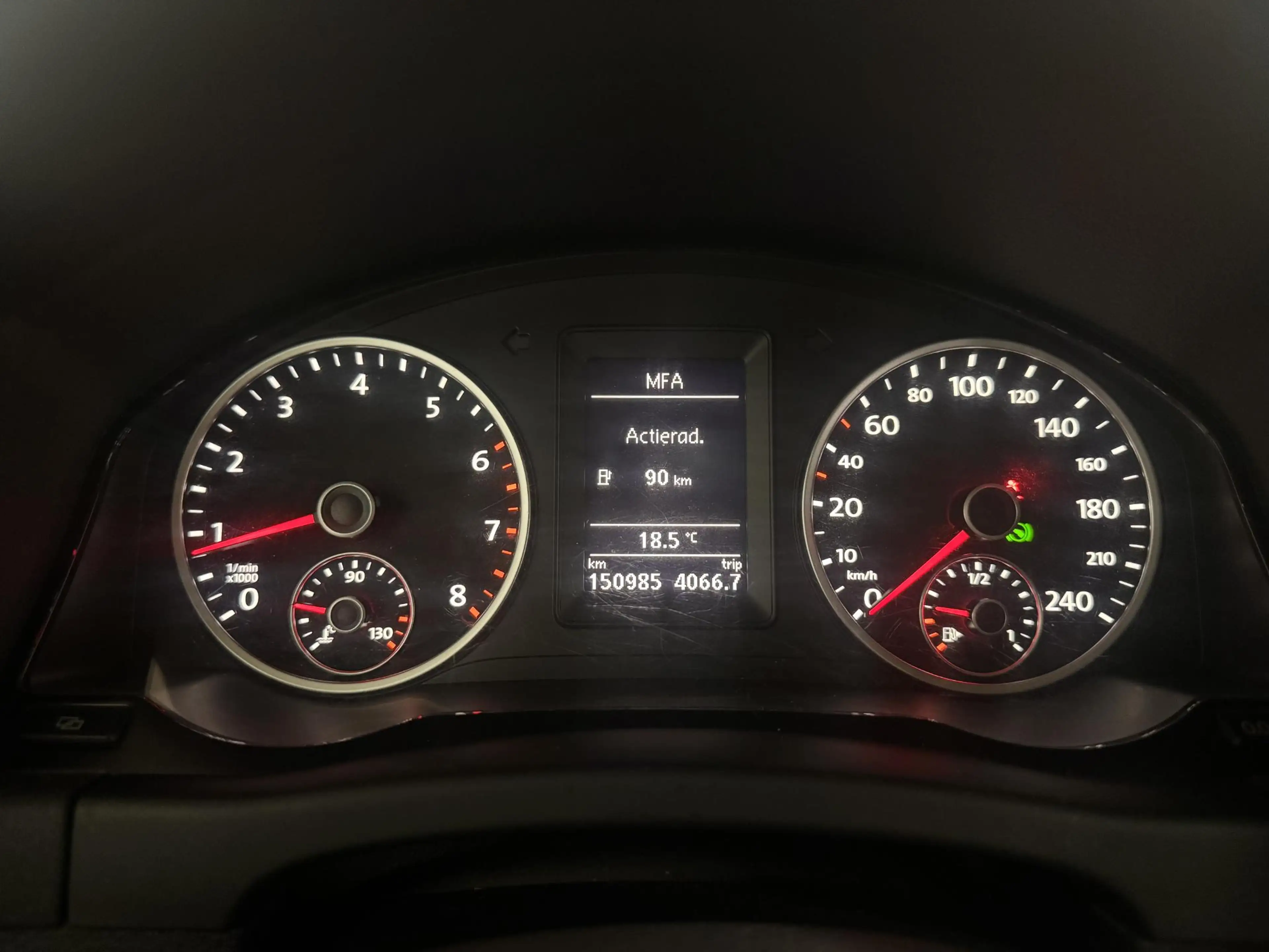 Volkswagen Tiguan 2.0 TSI Track&Field 4Motion — photo 14