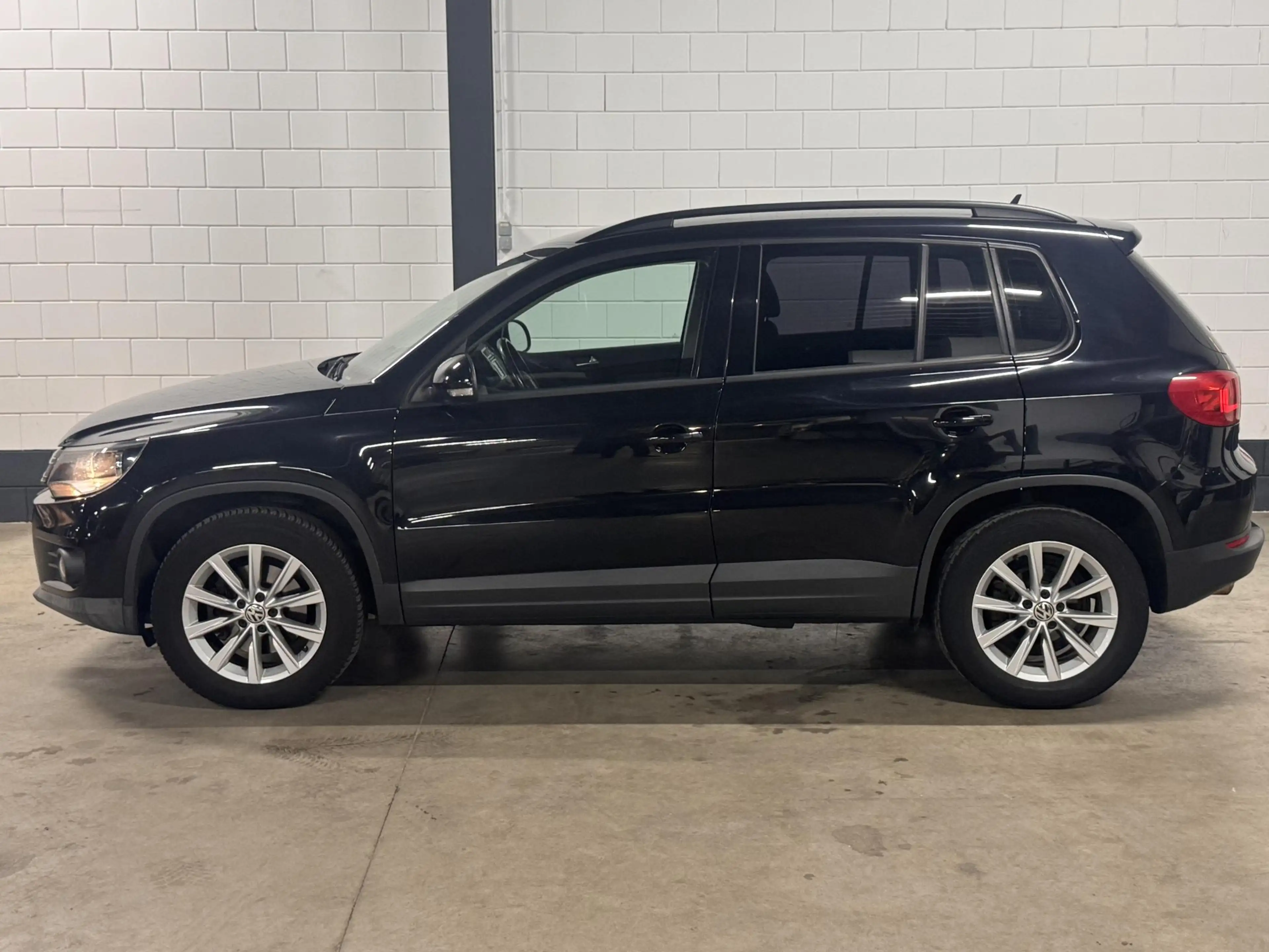 Volkswagen Tiguan 2.0 TSI Track&Field 4Motion — photo 9