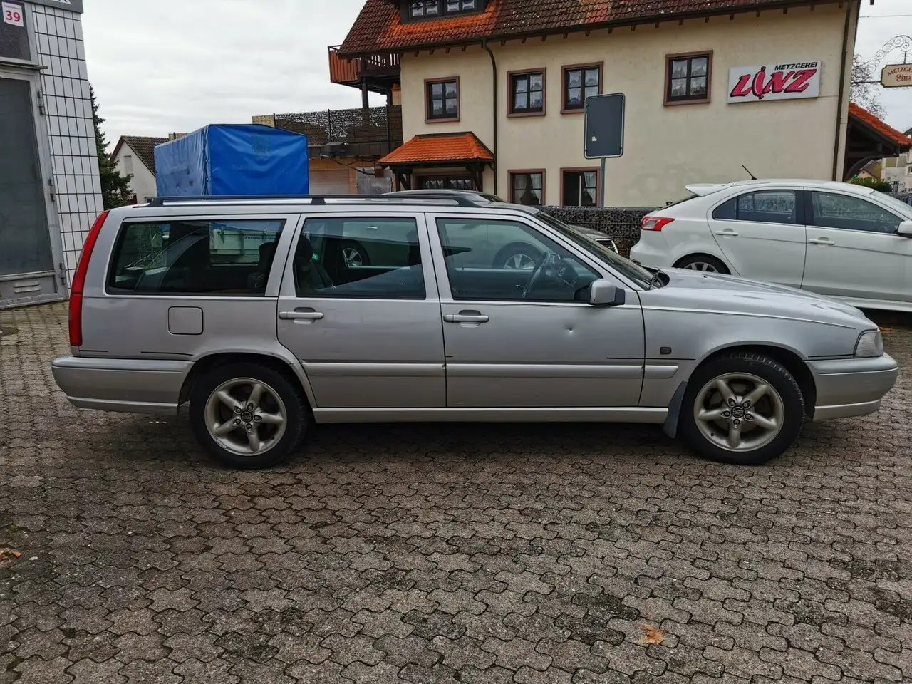 Volvo V70 2.5 T, foto 3
