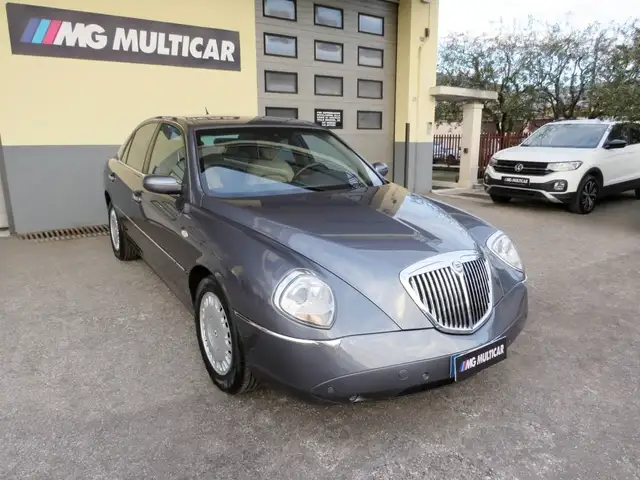 Lancia Thesis 3.0 V6 24V aut - 6 cilindri Busso - pelle beige