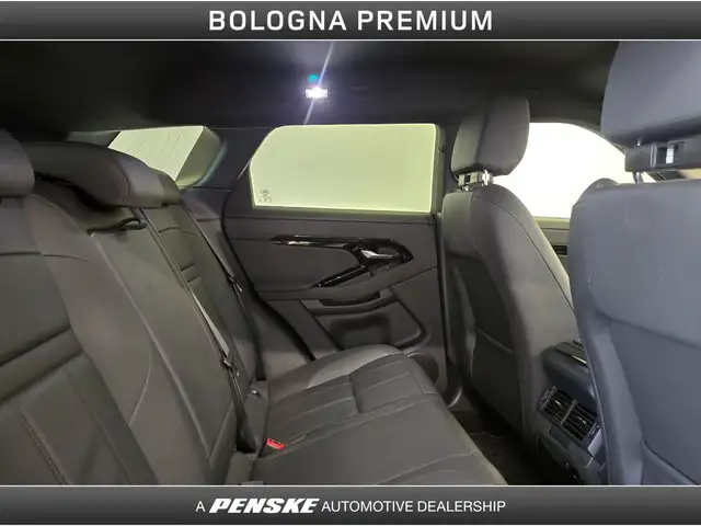 Land Rover Range Rover Evoque view 5