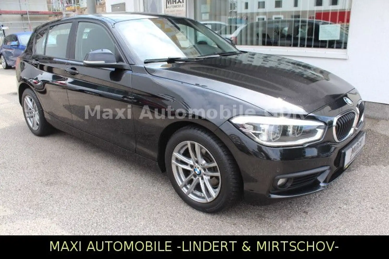 BMW 116 d 5-trg Advantage -NAV-LED-KAMERA-TEMP-LANEAS Noir - 1