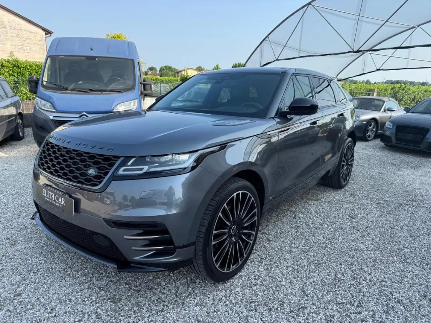 Land Rover Range Rover Velar 2.0D I4 240 CV R-Dynamic HSE Gris - 1