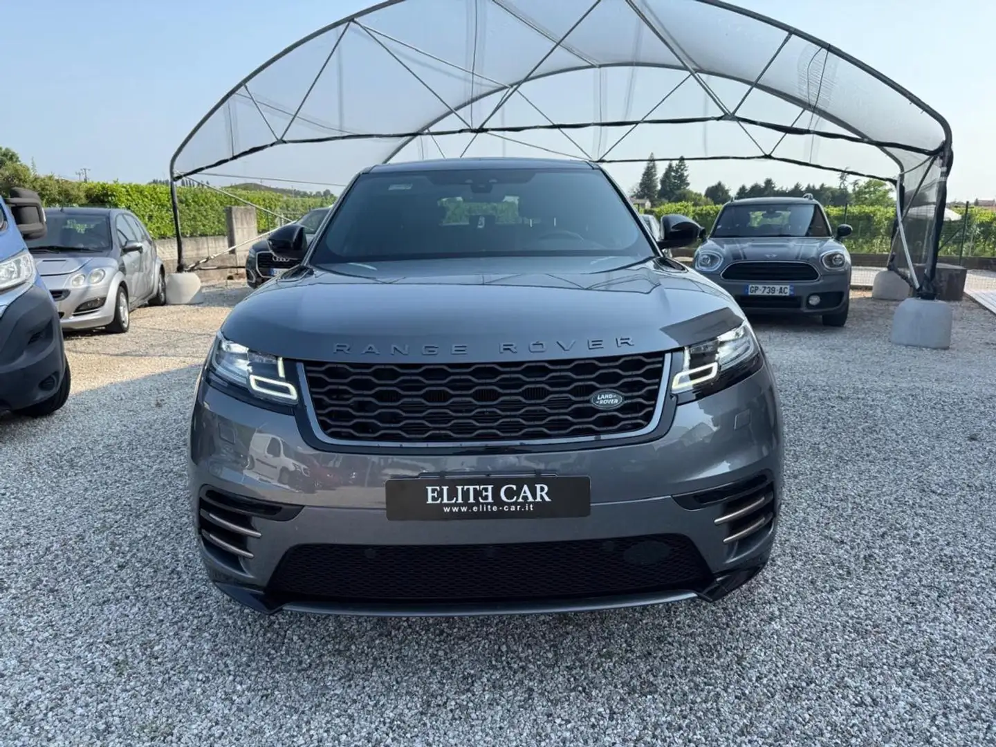 Land Rover Range Rover Velar 2.0D I4 240 CV R-Dynamic HSE Gris - 2