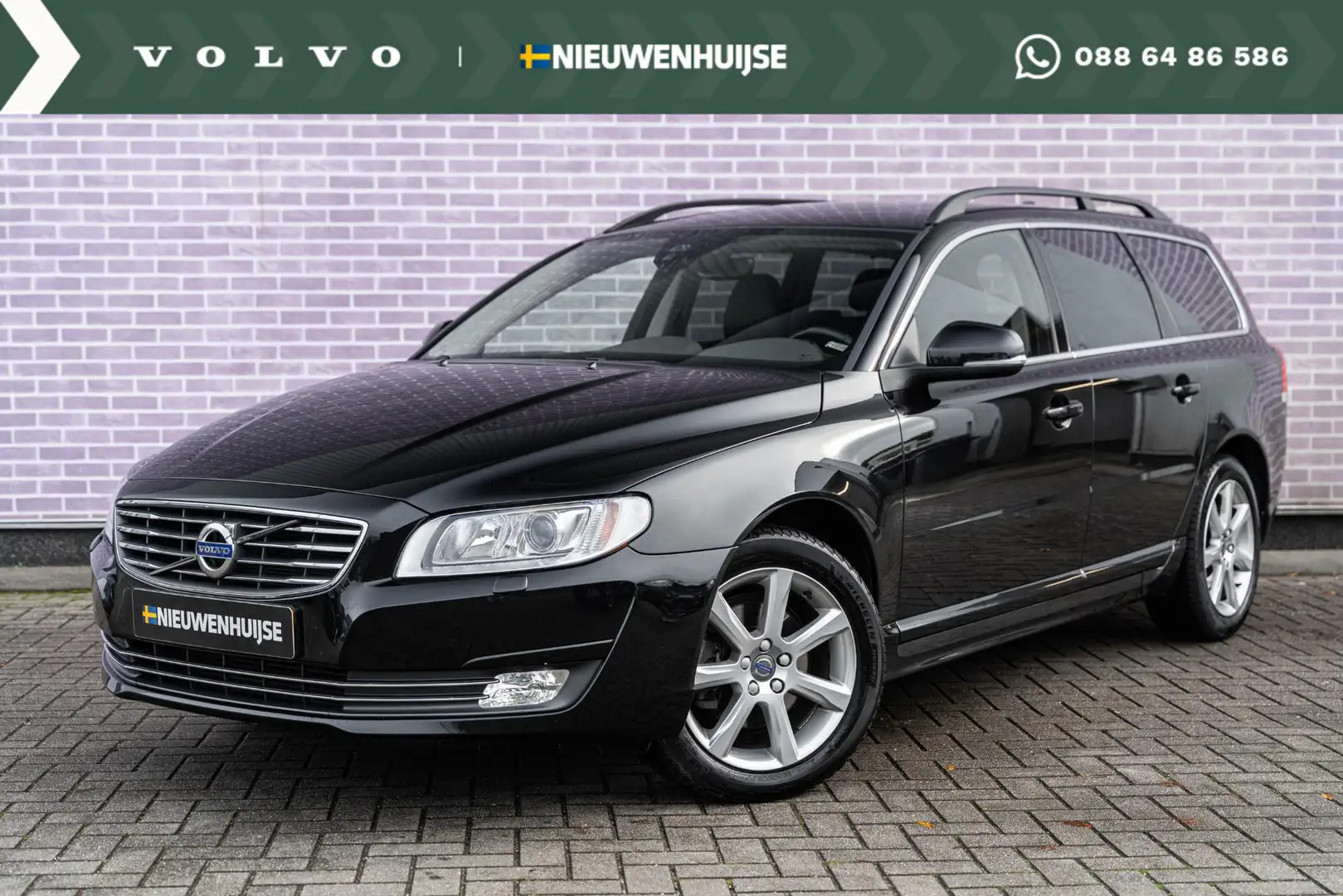 Volvo V70 2.0 T4 Polar | Unieke Auto | Dealer Onderhouden | Zwart - 1
