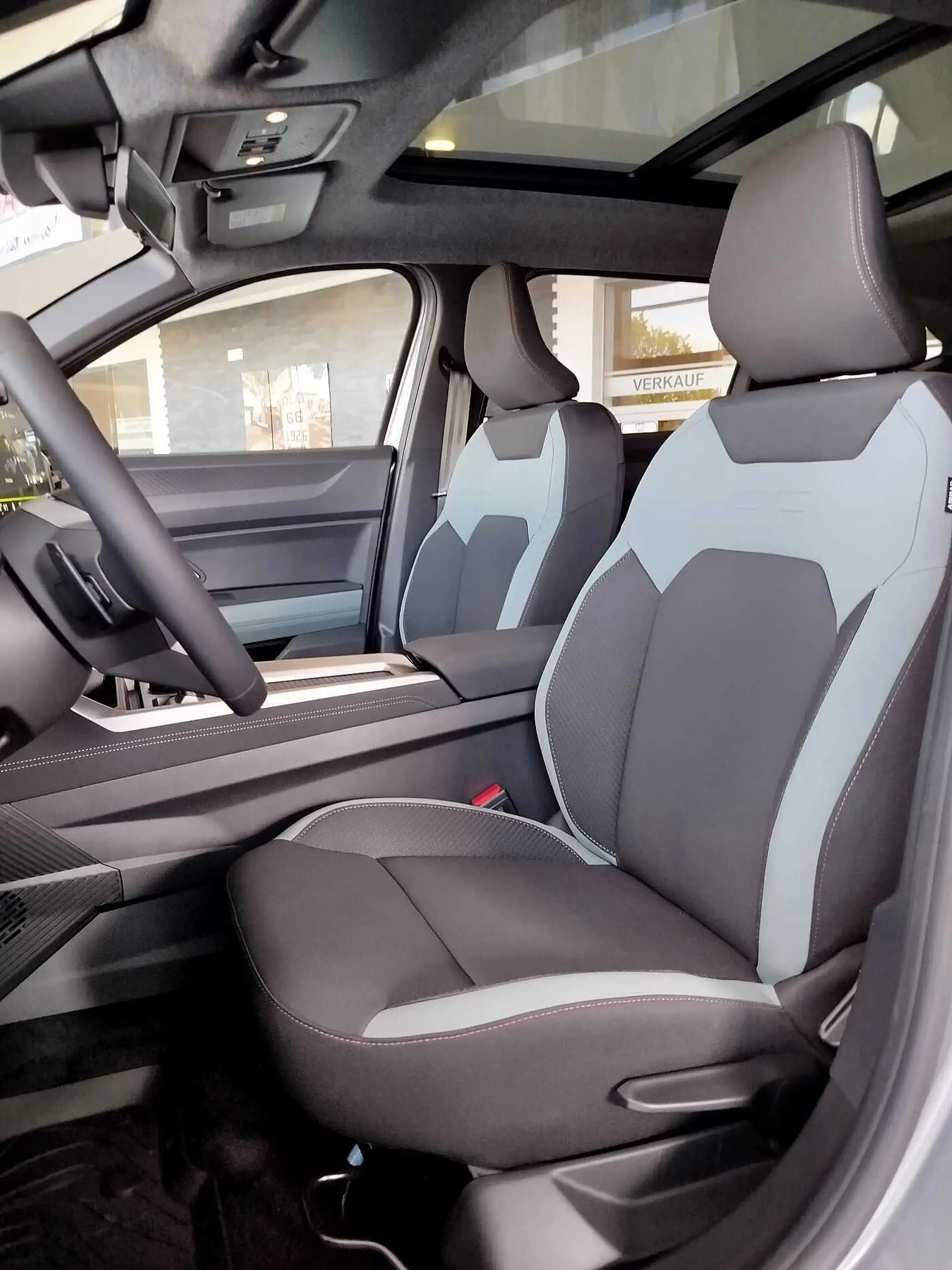 Dacia Bigster Extreme Hybrid-G 150 4x4 WINTER+/CITY/PANO — photo 9