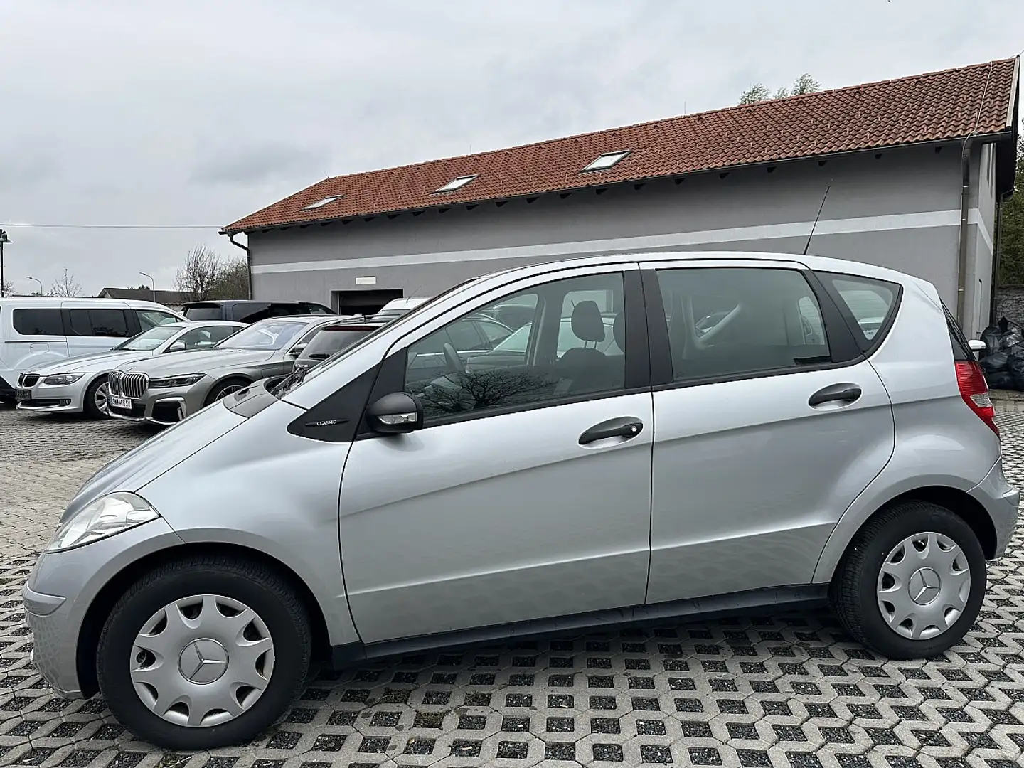 Mercedes-Benz A 170 A-Edition Classic Silber - 2