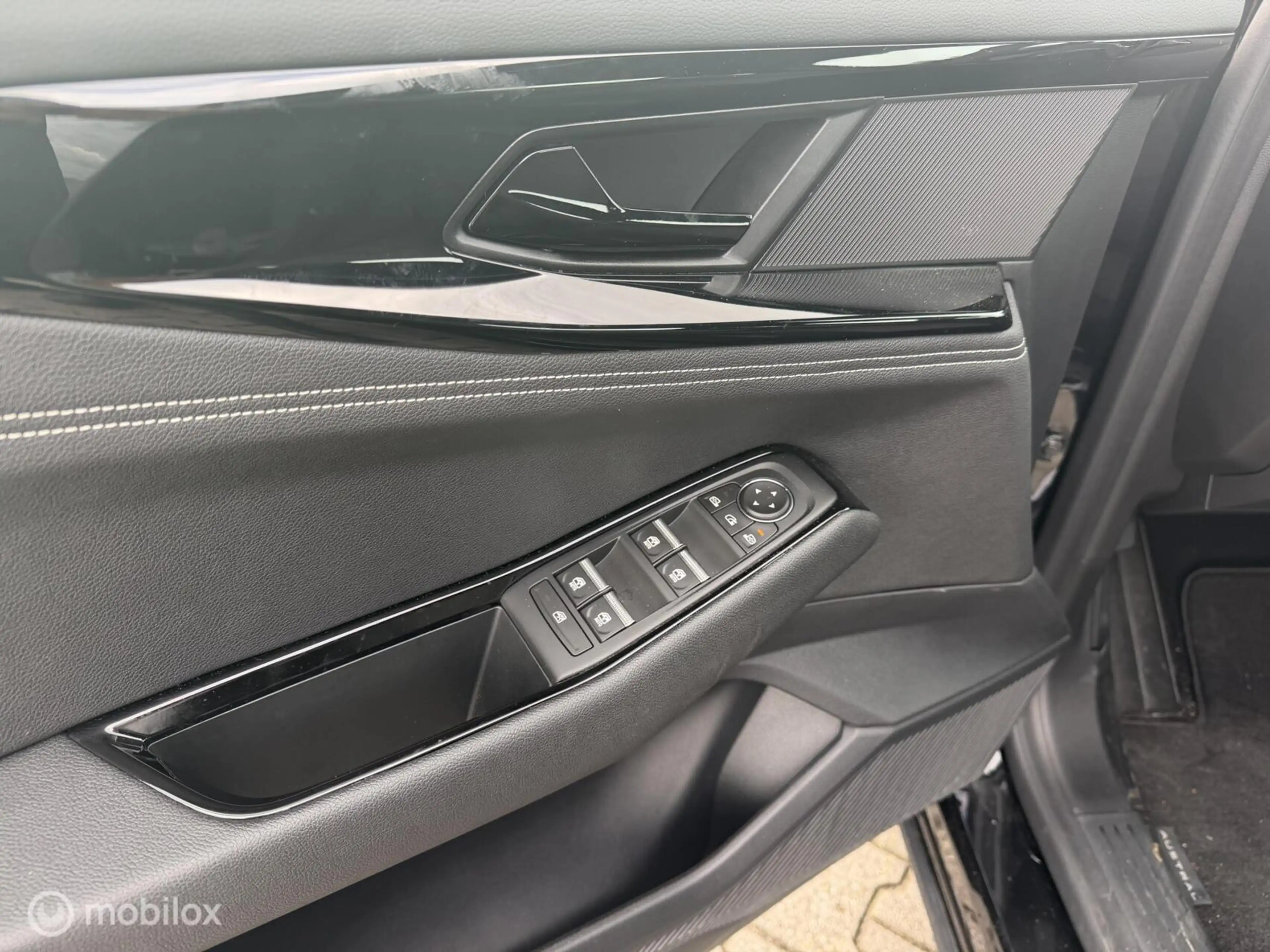 Renault Austral 1.2 E-Tech full hybrid 200 evolution — photo 10