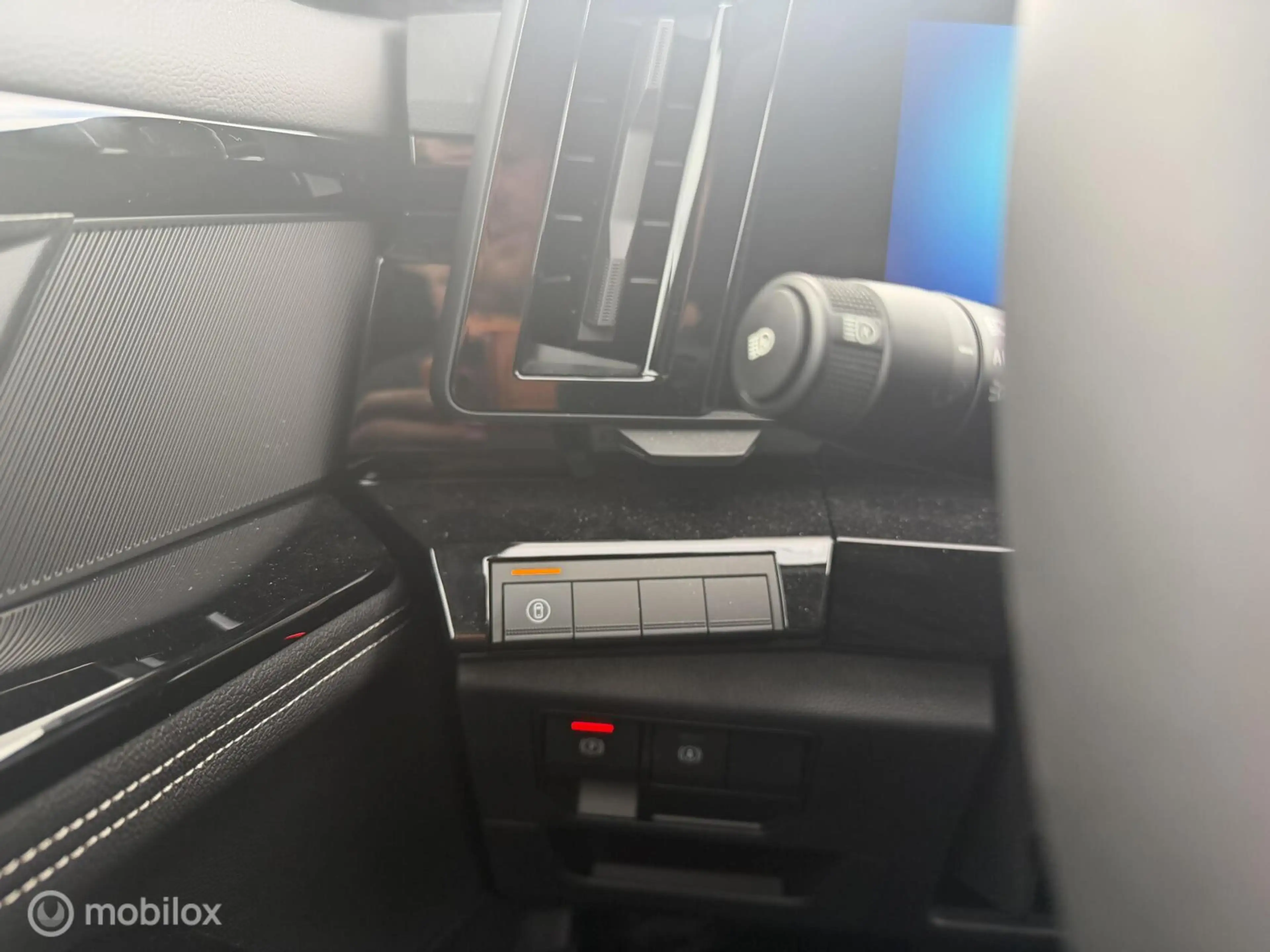 Renault Austral 1.2 E-Tech full hybrid 200 evolution — photo 9