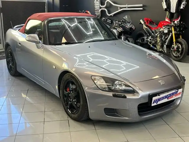 Honda S 2000