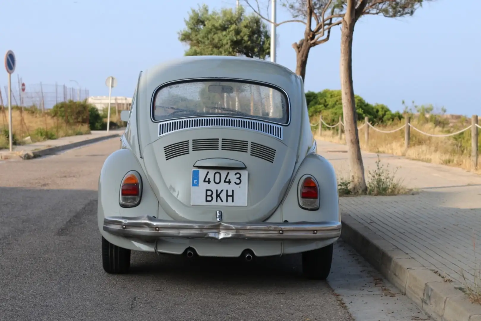 Volkswagen Escarabajo Pequeño Manual de 2 Puertas Grijs - 2
