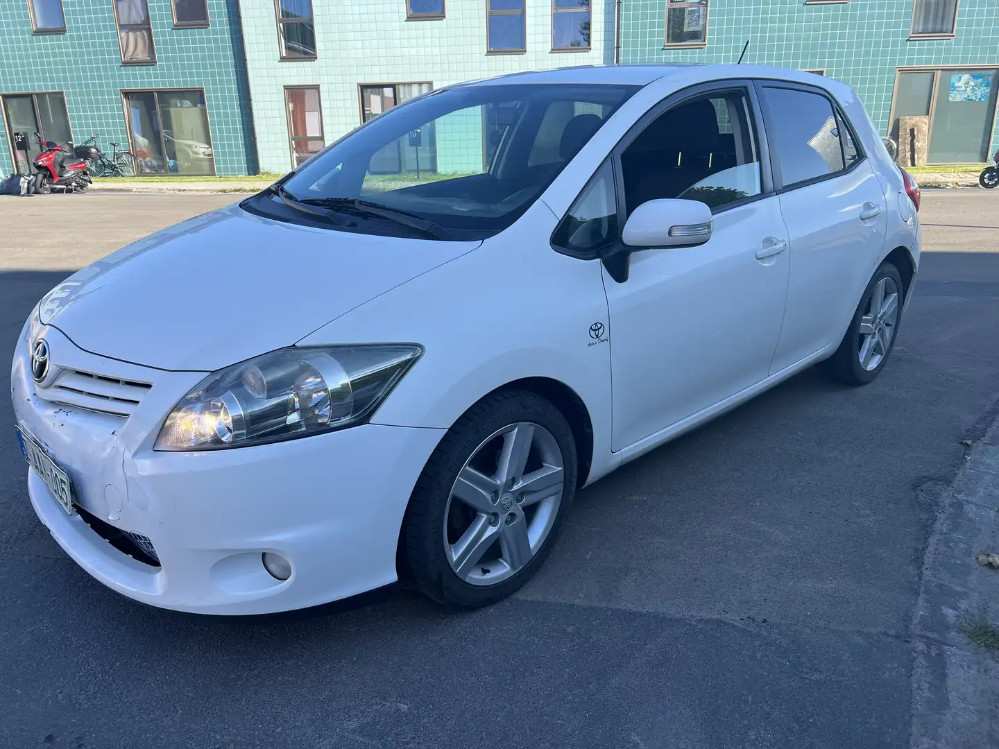 Toyota Auris 1.4 D-4D - 1