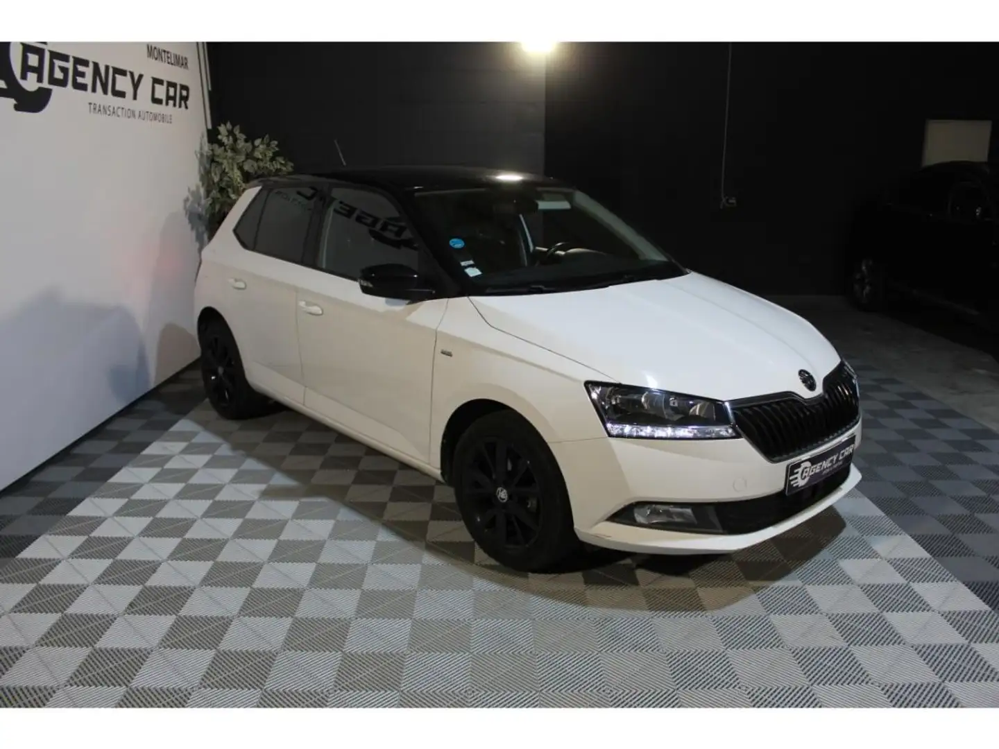 Skoda Fabia CLEVER 1.0 TSI 95ch - Suivie Complet Blanc - 2