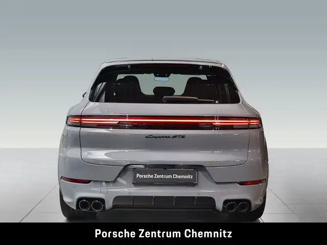 Porsche Cayenne GTS view 5