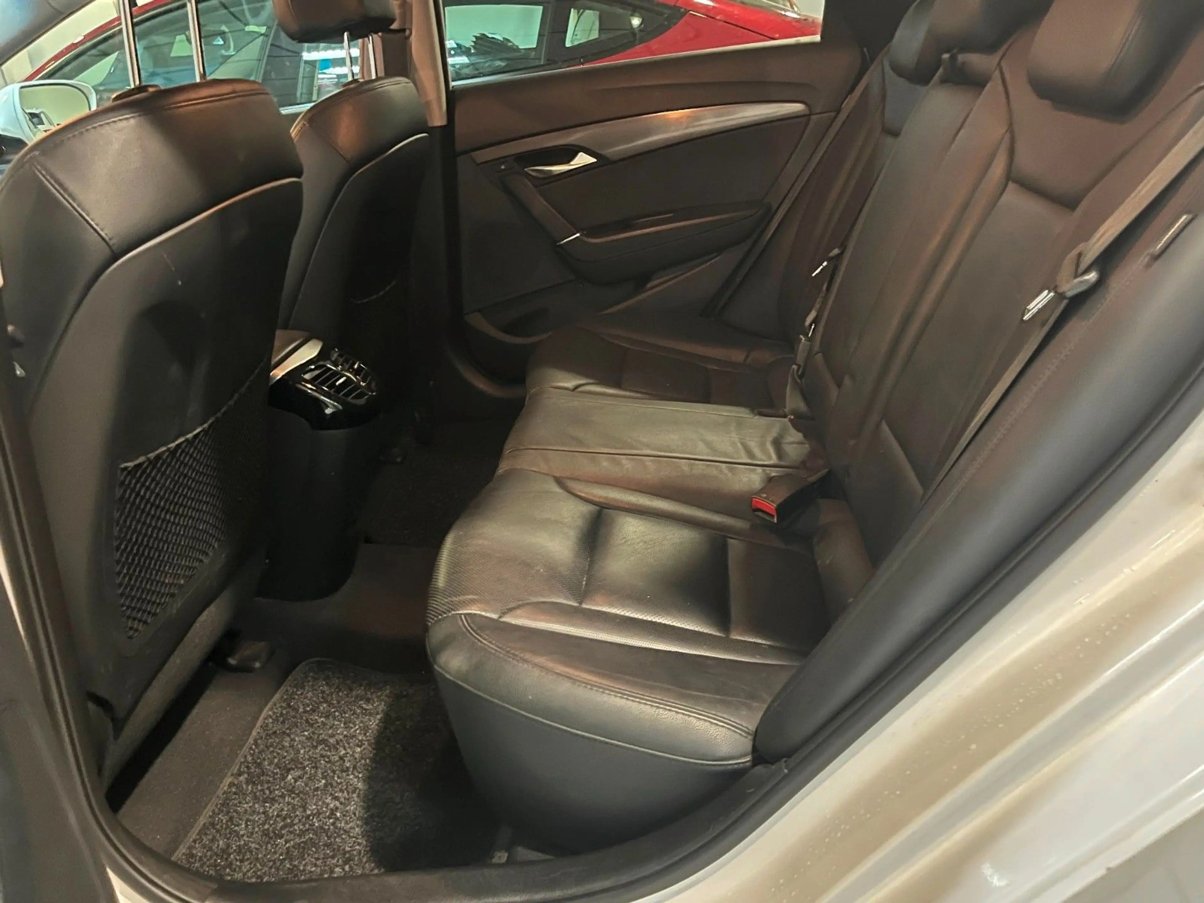 Hyundai i40 VOLL-Leder+belüfte Sitze+4xSHZ+Lenkradheiz.+ — photo 12