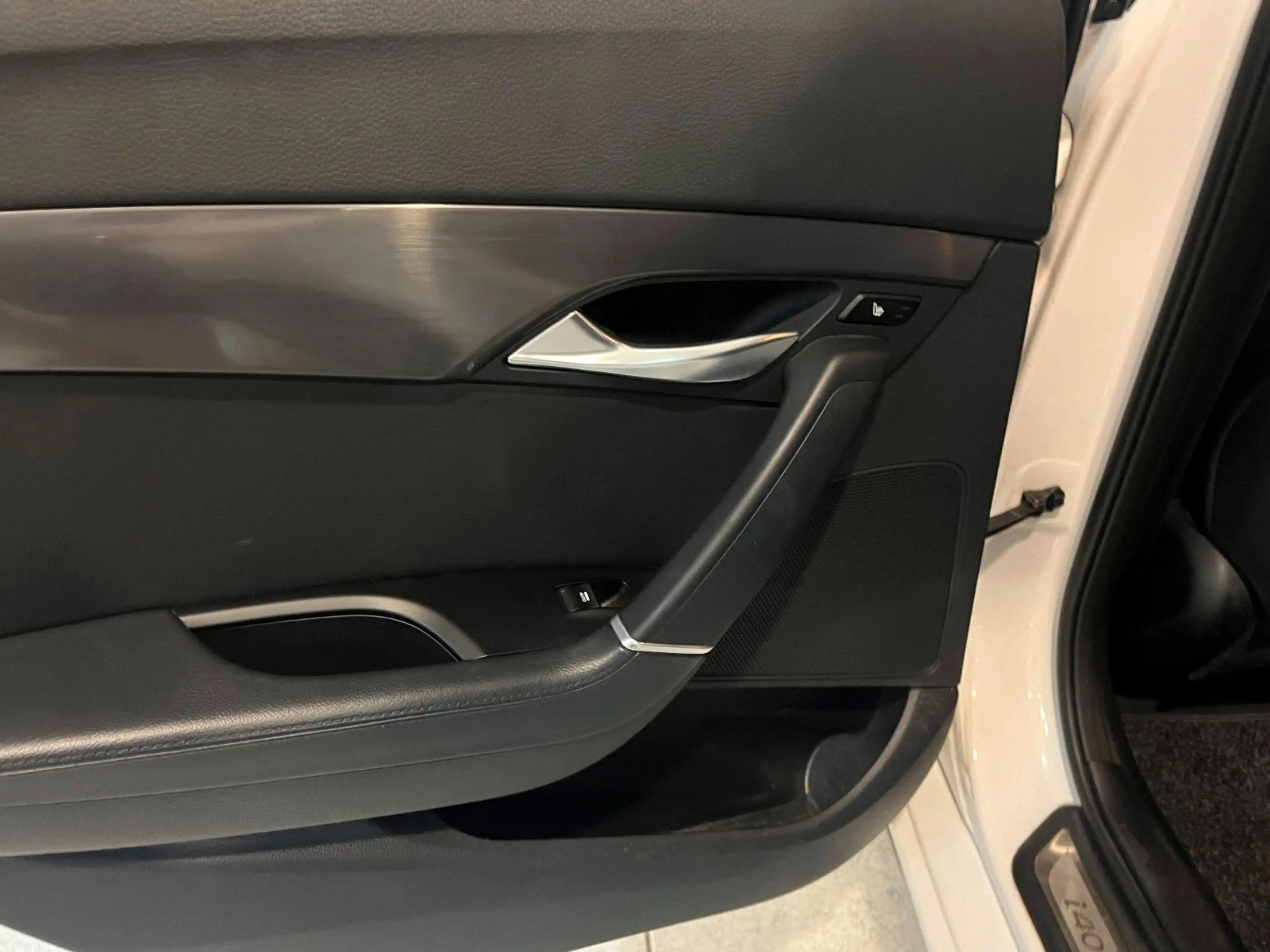 Hyundai i40 VOLL-Leder+belüfte Sitze+4xSHZ+Lenkradheiz.+ — photo 11