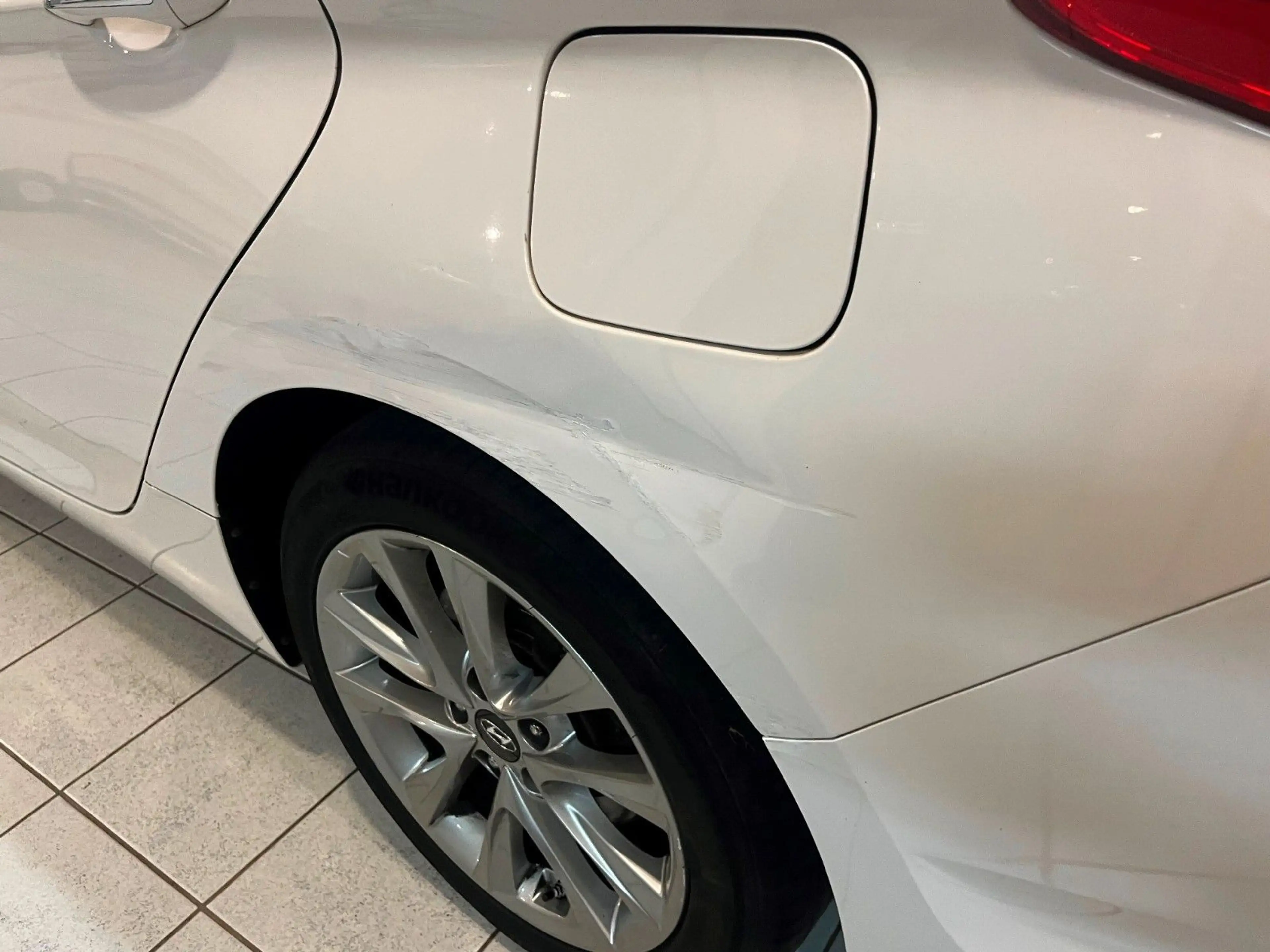 Hyundai i40 VOLL-Leder+belüfte Sitze+4xSHZ+Lenkradheiz.+ — photo 7