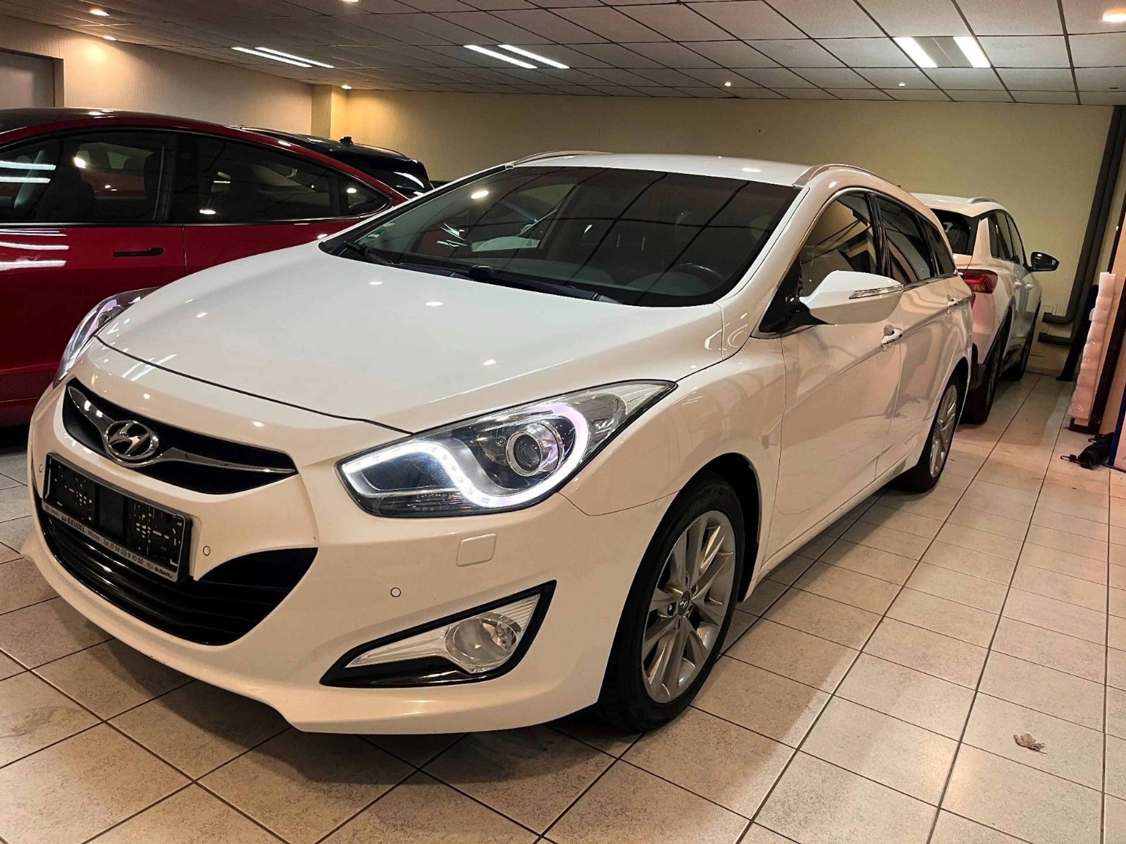Hyundai i40 VOLL-Leder+belüfte Sitze+4xSHZ+Lenkradheiz.+ — photo 2