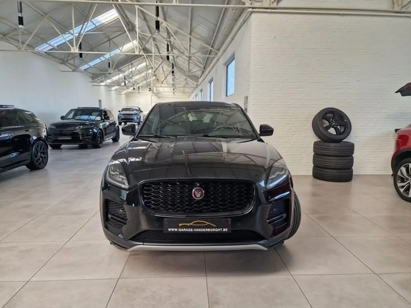 Jaguar E-Pace MILD HYBRID BENZINE BLACK PACK FACEFIFT Zwart - 2