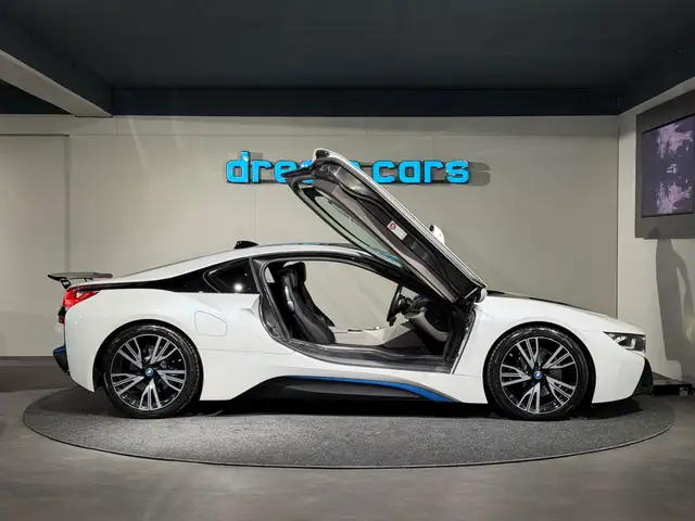 BMW i8 / Navi / Design Pure / Neuwertig / Ansicht 15