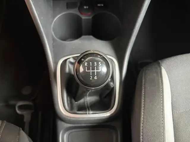 Volkswagen Polo view 13