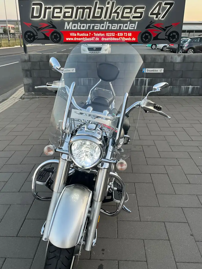 Yamaha XV 1900 **INSPEKTION NEU**KOFFER**SISSYBAR**STURZBÜGEL Zilver - 2