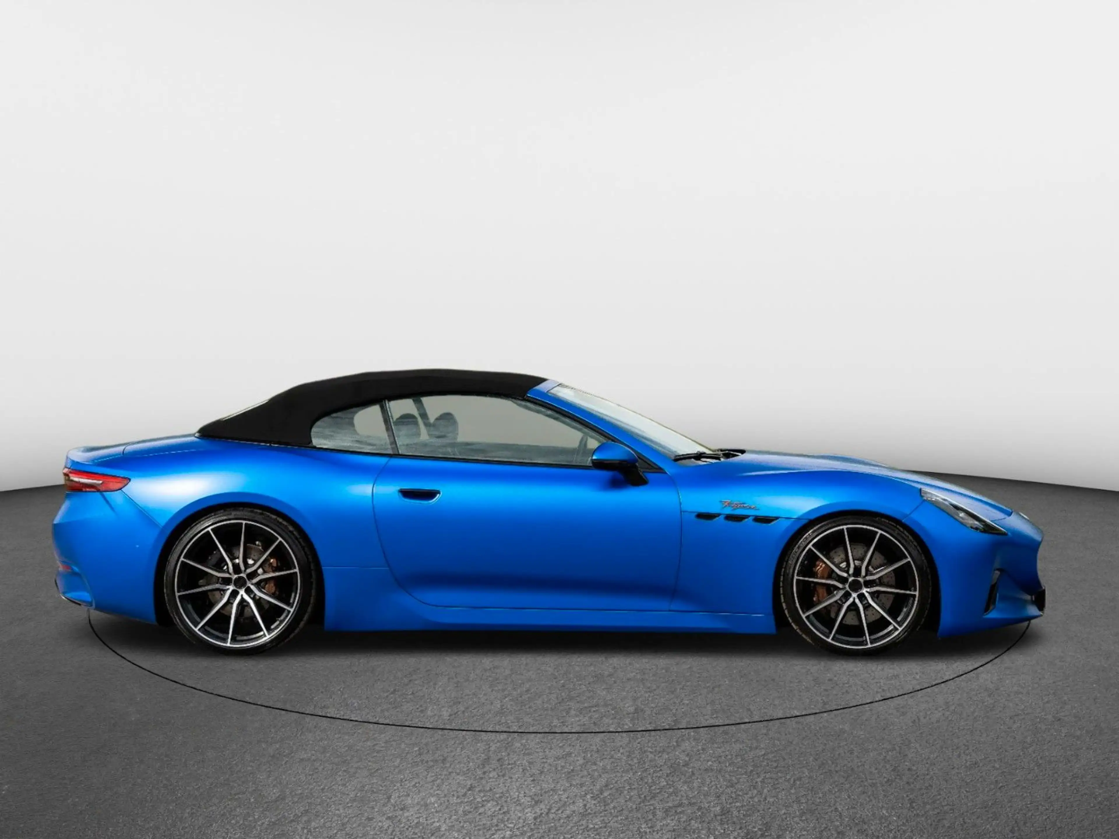 Maserati GranCabrio Folgore 560 kW AWD — photo 14