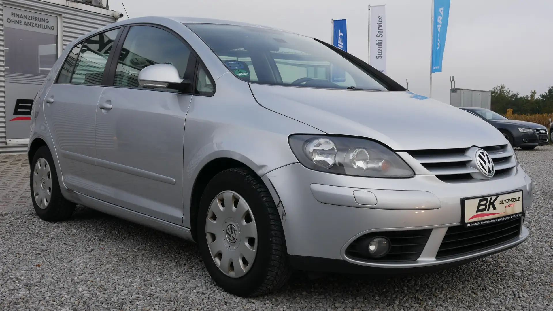 Volkswagen Golf Plus 1.6 Klimaautomatik Tempomat Sitzheizung IsoFix PDC Grau - 1